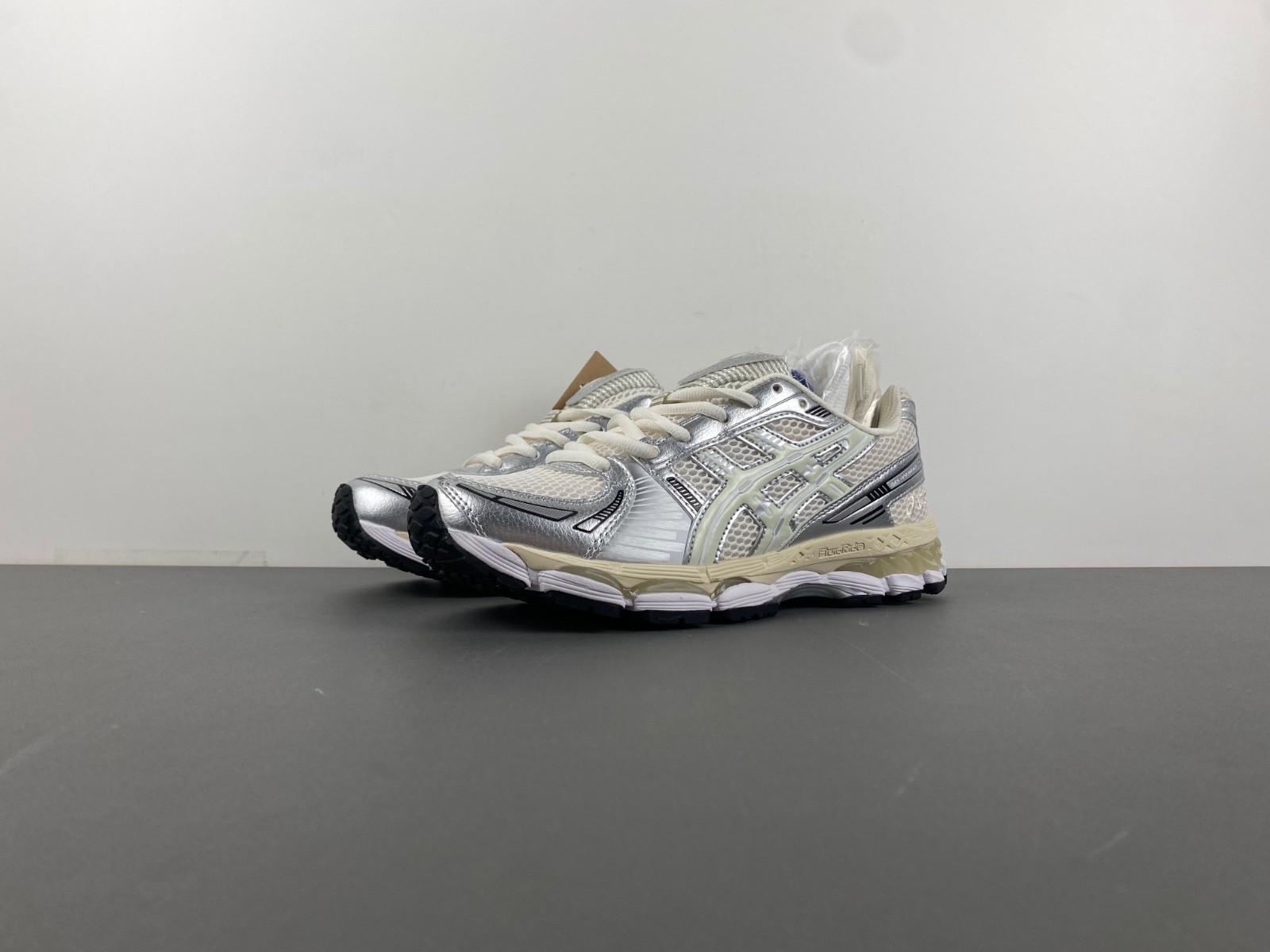 As*ic*s x ronnie fieg gel kayano 12.1 