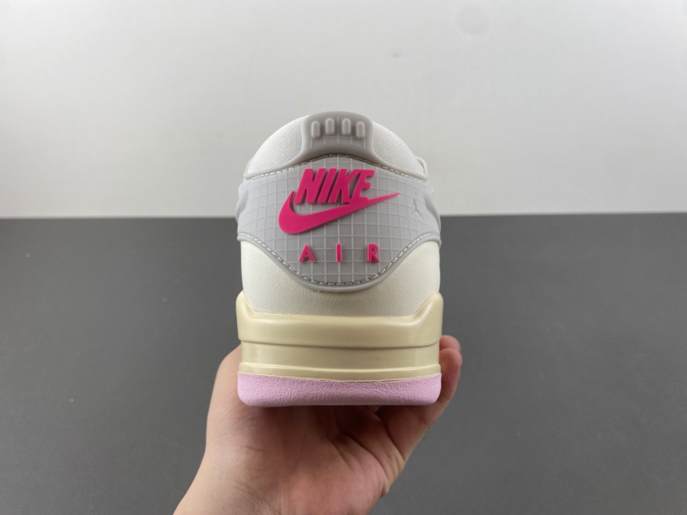 Air Jordan 4 RM WMNS "Easter" IB4466-025