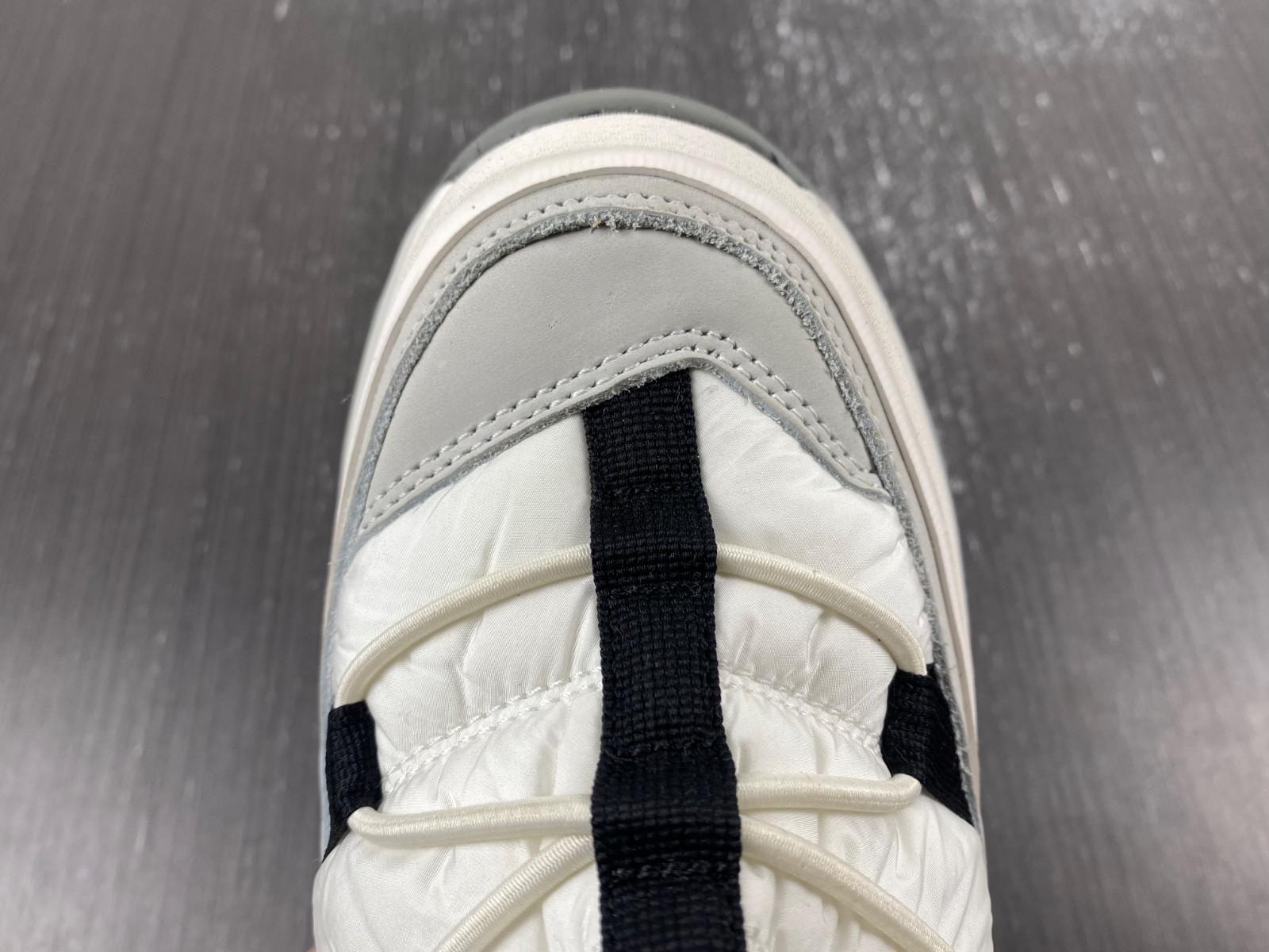 Can*a Go*e womens toronto