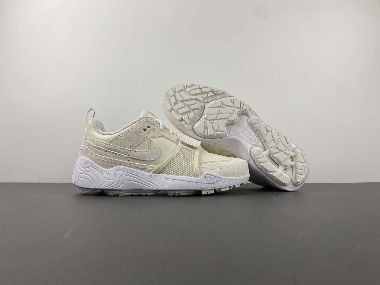 travis scott x nike shark-a-don “sail” hq3061-100