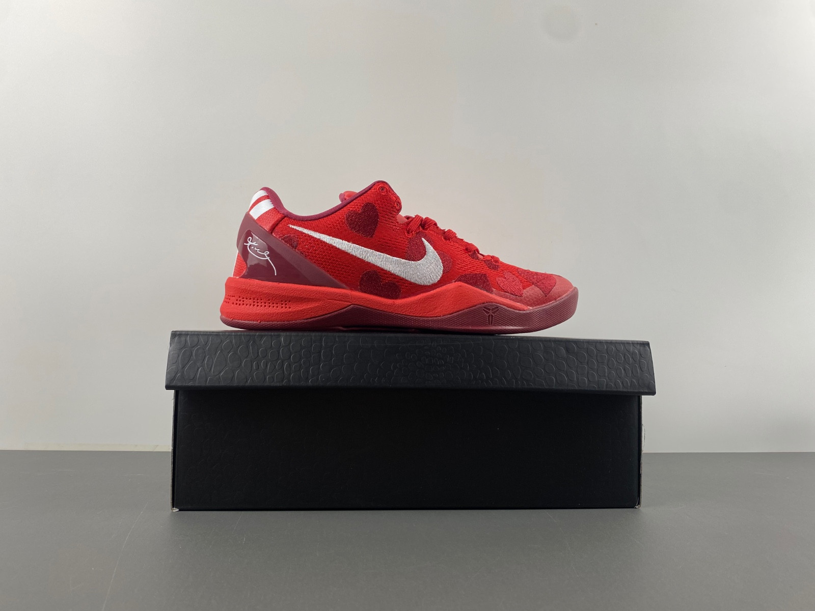 nike air zoom kobe viii 8 system chilling red 555035-600