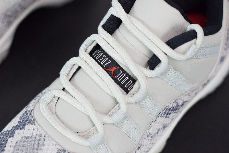 air jordan 11 low snakeskin “light bone” cd6846-002