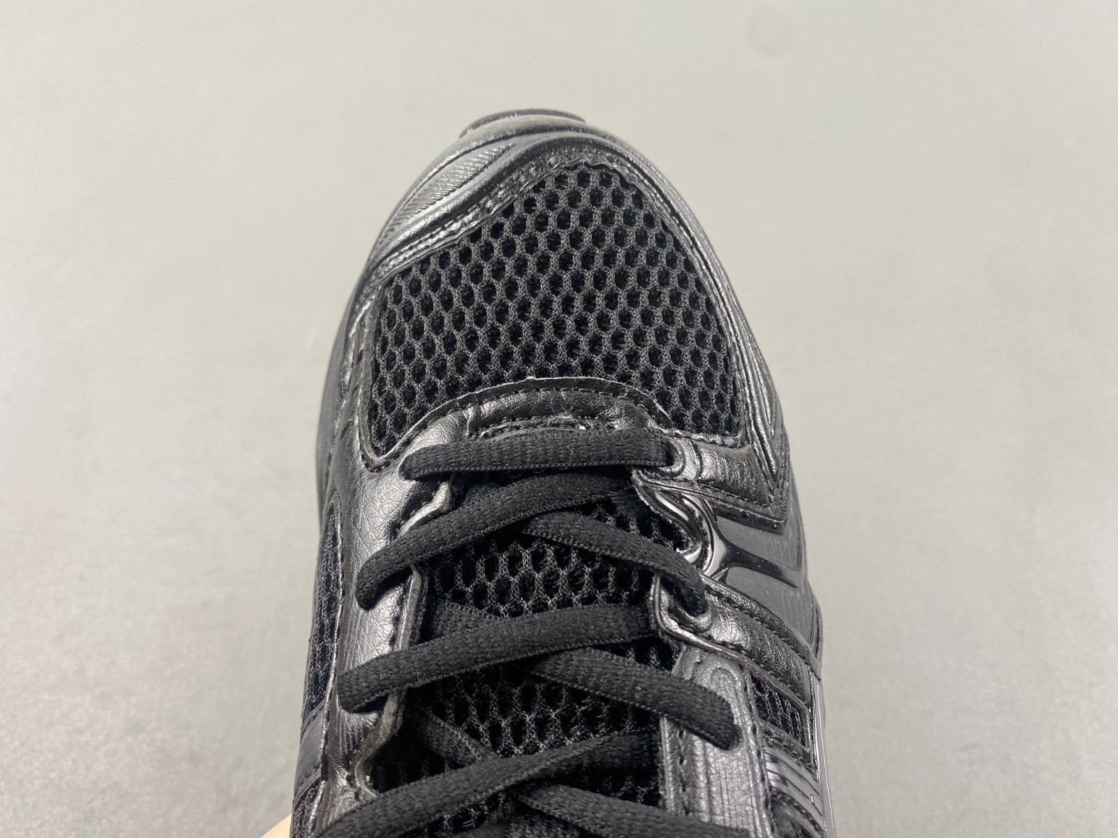 As*ic*s gel kayano 14 