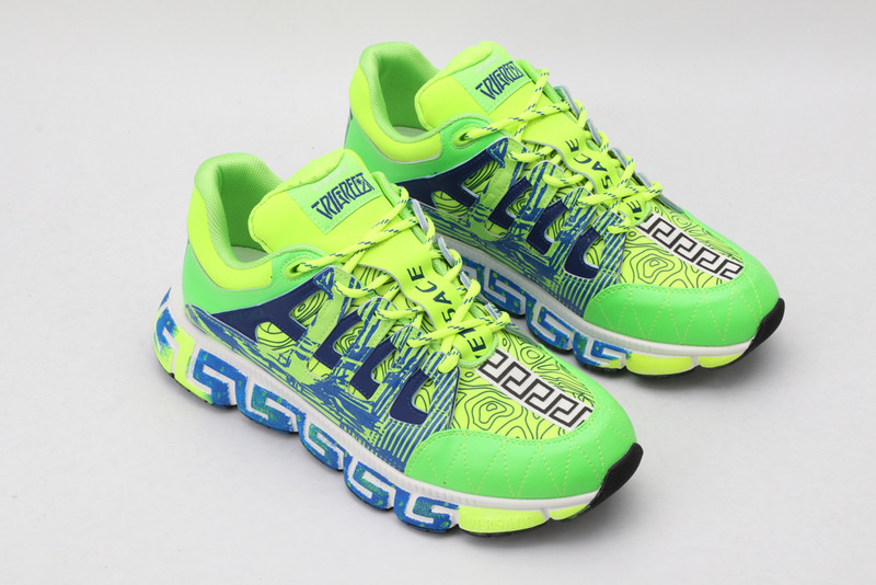 vs chain reaction sneakers