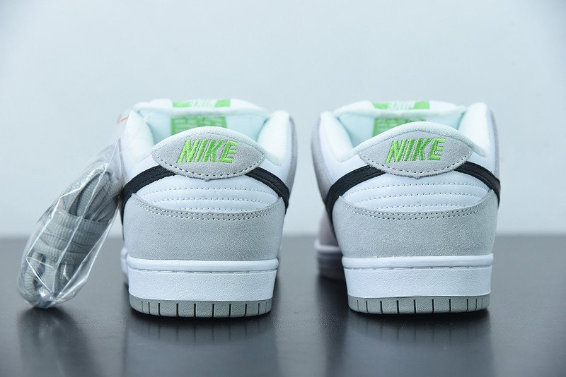 nike sb dunk low “chlorophyll” bq6817-011