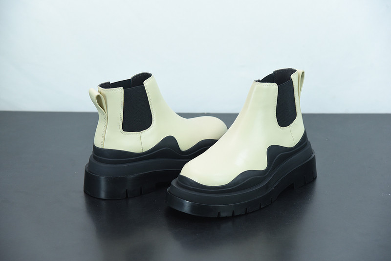 Bo*te*ga ve*ne*ta sneaker