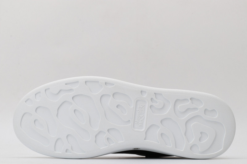 alexer mceen sneakers