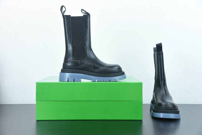 Bo*te*ga ve*ne*ta sneaker