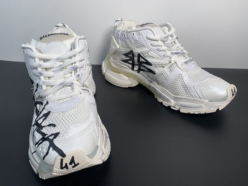 Ba*len*cia*ga runner sneaker