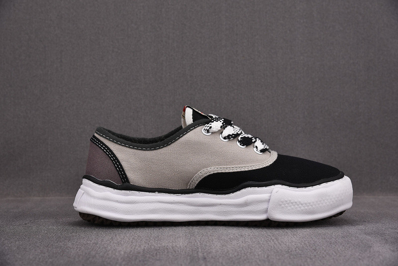 Ma*s*n mihara yasuhiro sneaker