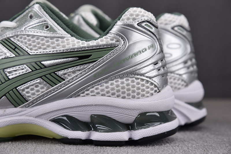 As*ic*s gel kayano 14 