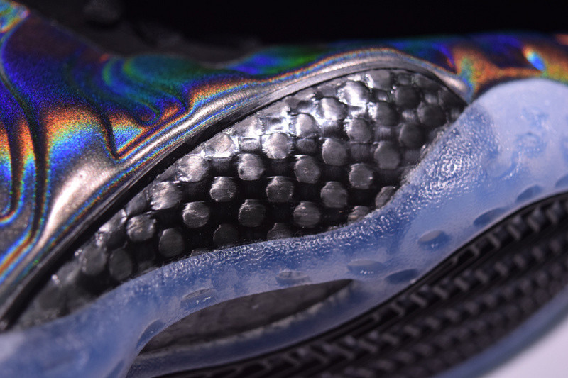 nike air foamposite one "hologram" 314996-900