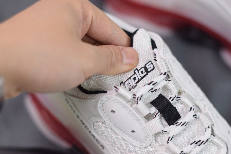 bc triple s trainer 0825 w09o1