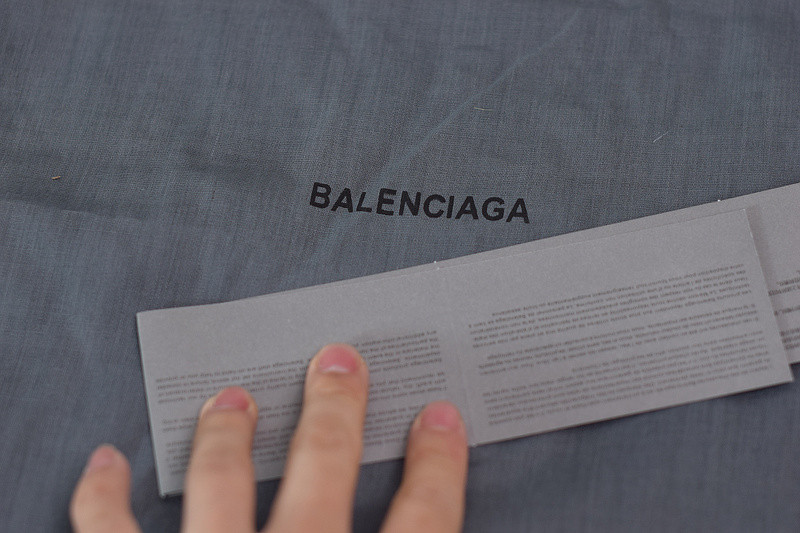 bc triple s trainer 544351 w09oa 0828