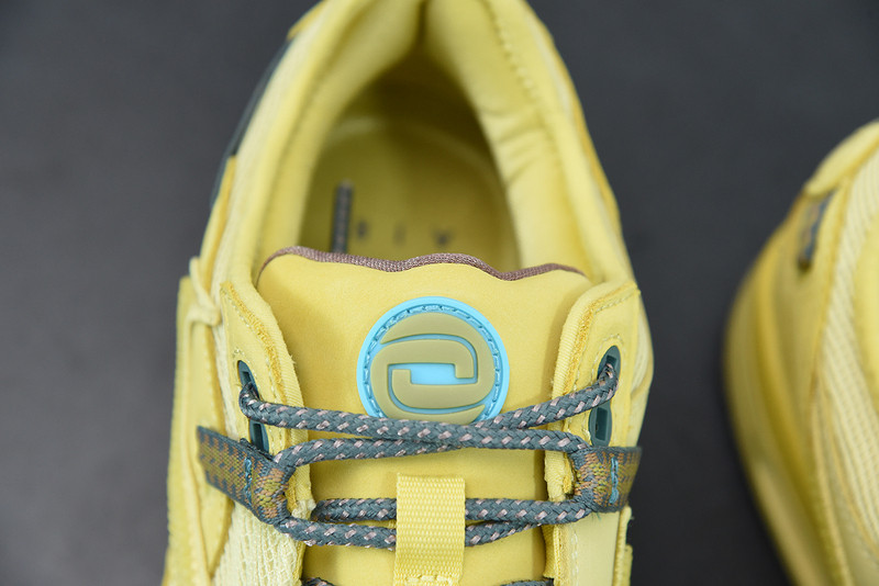 travis scott x nike air max 1 "“saturn gold