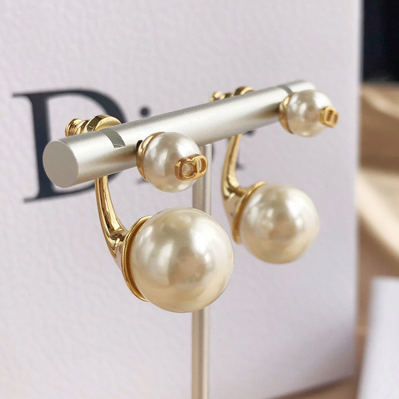 d10r earring