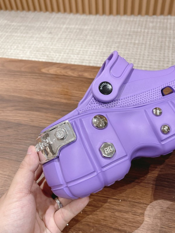 Cr*0*s x ba*len*cia*ga hardCr*0*s sandal