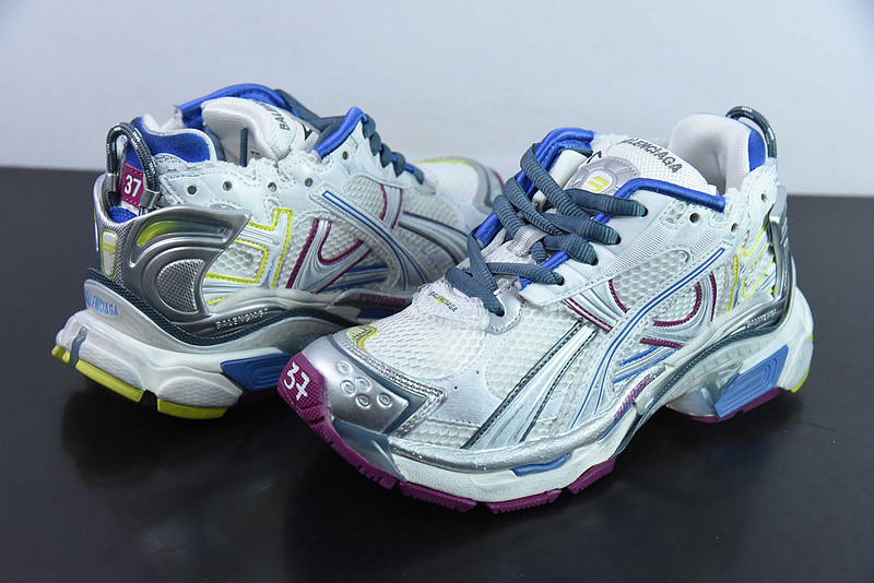 Ba*len*cia*ga runner sneaker