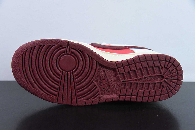 nike dunk low valentine