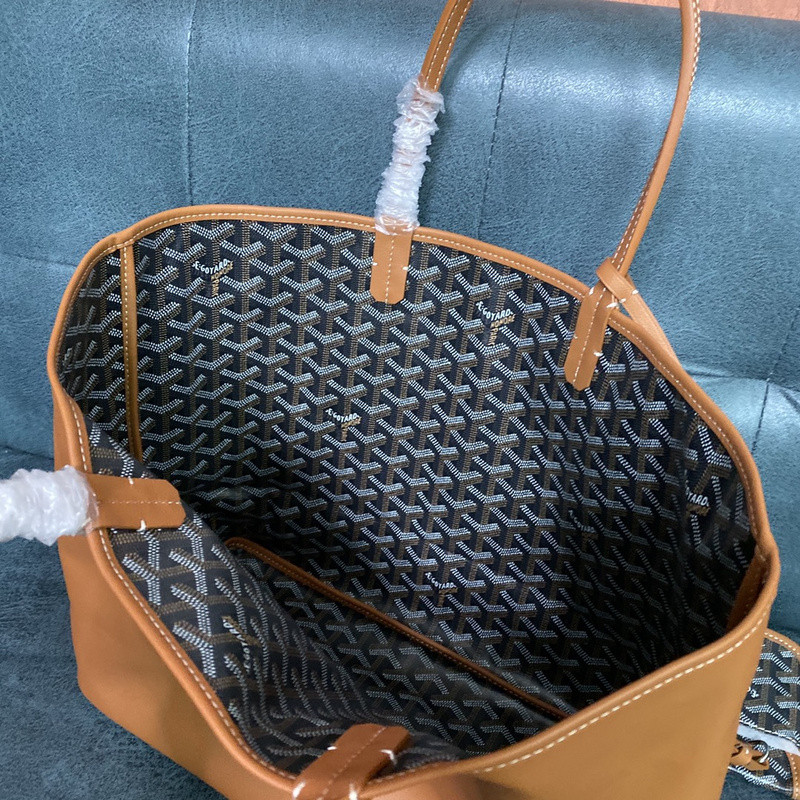 GOYARD PURSE