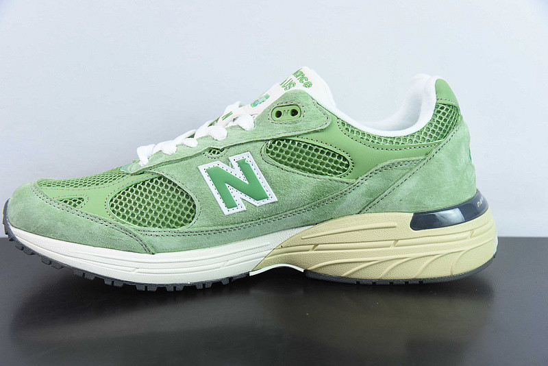 new balance sneaker