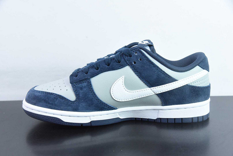 Nike Dunk Low Georgetown Suede IB3079-400