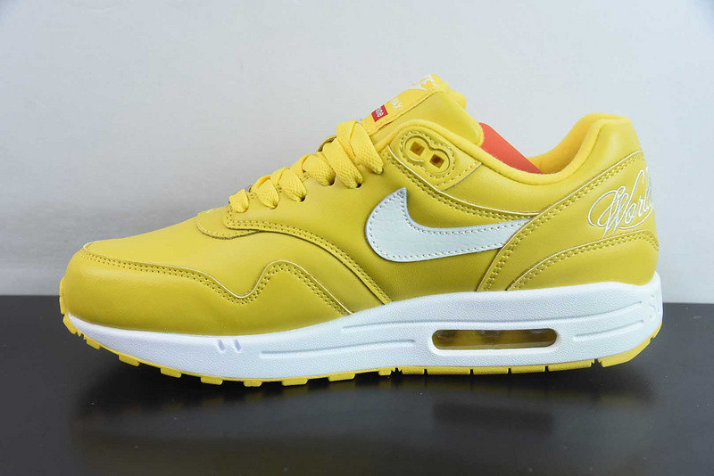 Supreme Puts Its Signature Spin on the Nike Air Max 1 HF8813-700