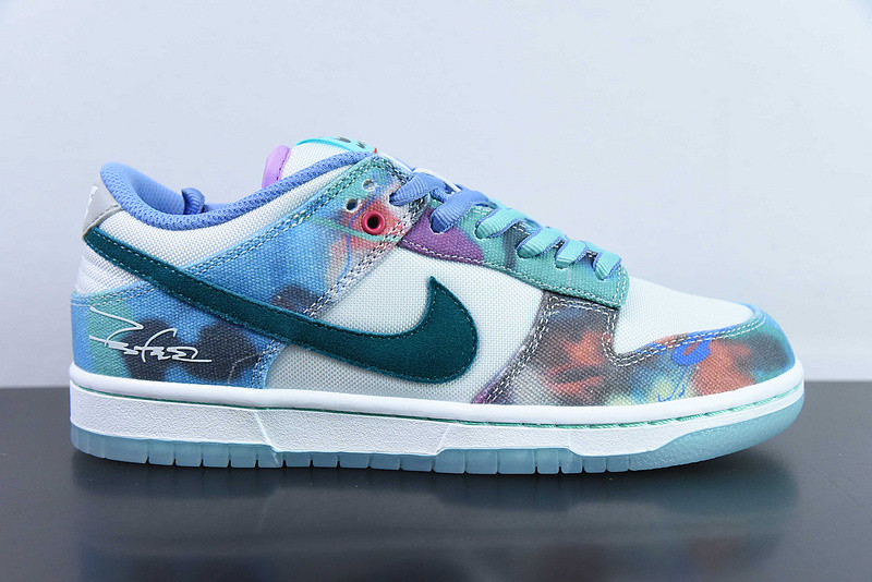 futura laboratories x nike dunk low sb ''bleached aqua'' hf6061-400
