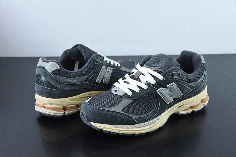 new balance sneaker