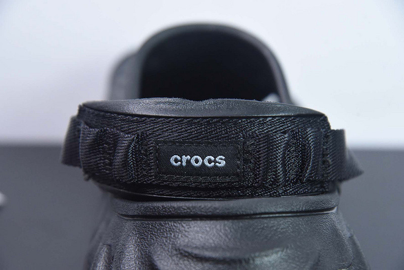 Cr*0*s echo clog black