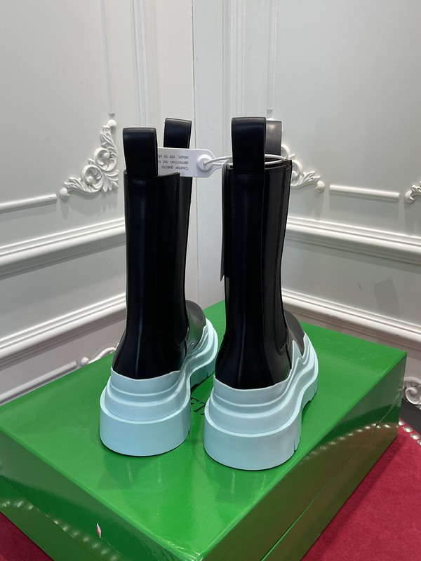 Bo*te*ga ve*ne*ta sneaker