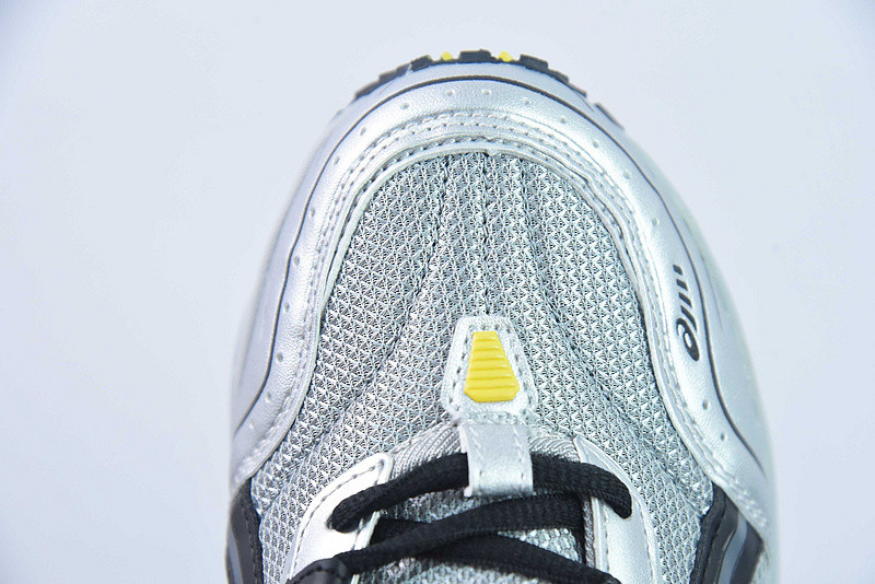 As*ic*s tiger gel-1090