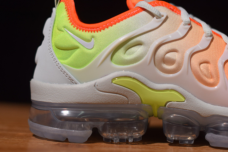 nike air vapormax plus "barely grey" (w) ao4550-003