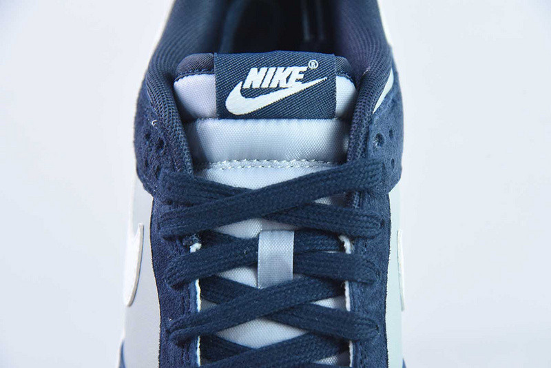 Nike Dunk Low Georgetown Suede IB3079-400