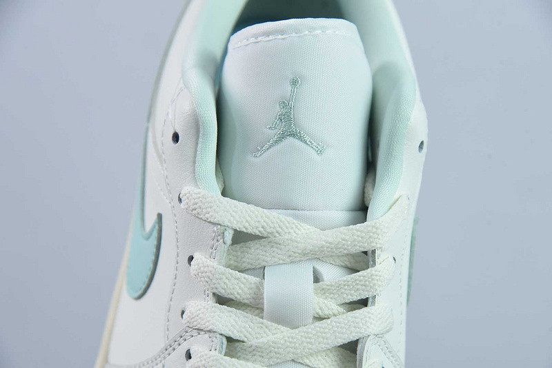 Air Jordan 1 Low Seafoam DC0774-134