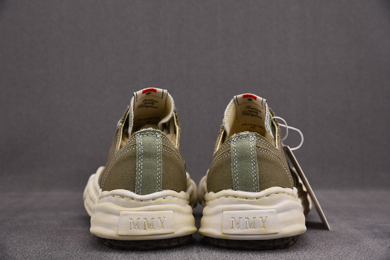 Ma*s*n mihara yasuhiro sneaker