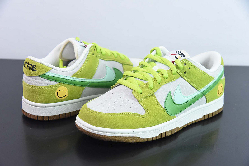 nike dunk low se 85 do9457-122