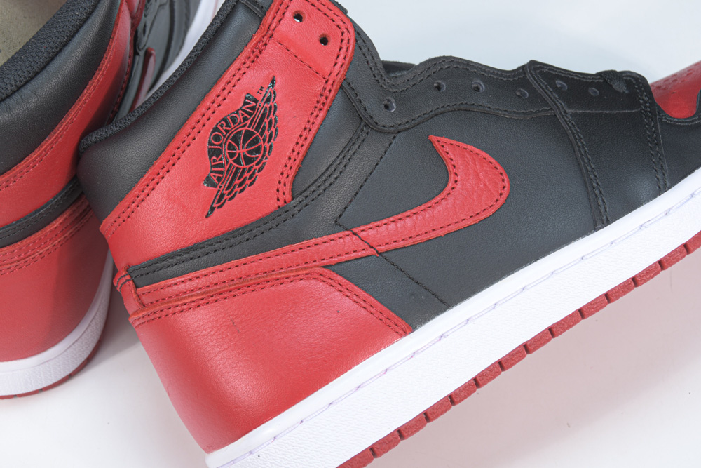 Jordan 1 Retro Bred "Banned" (2016)