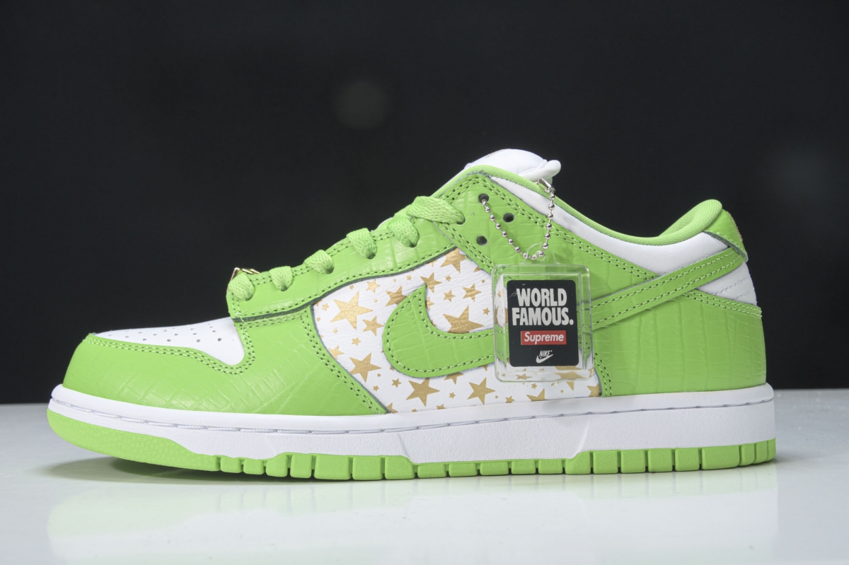 nike sb dunk low S*p*e stars mean green (2021)