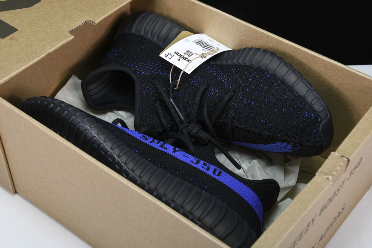 ad*s Y**zy boost 350 v2 dazzling blue
