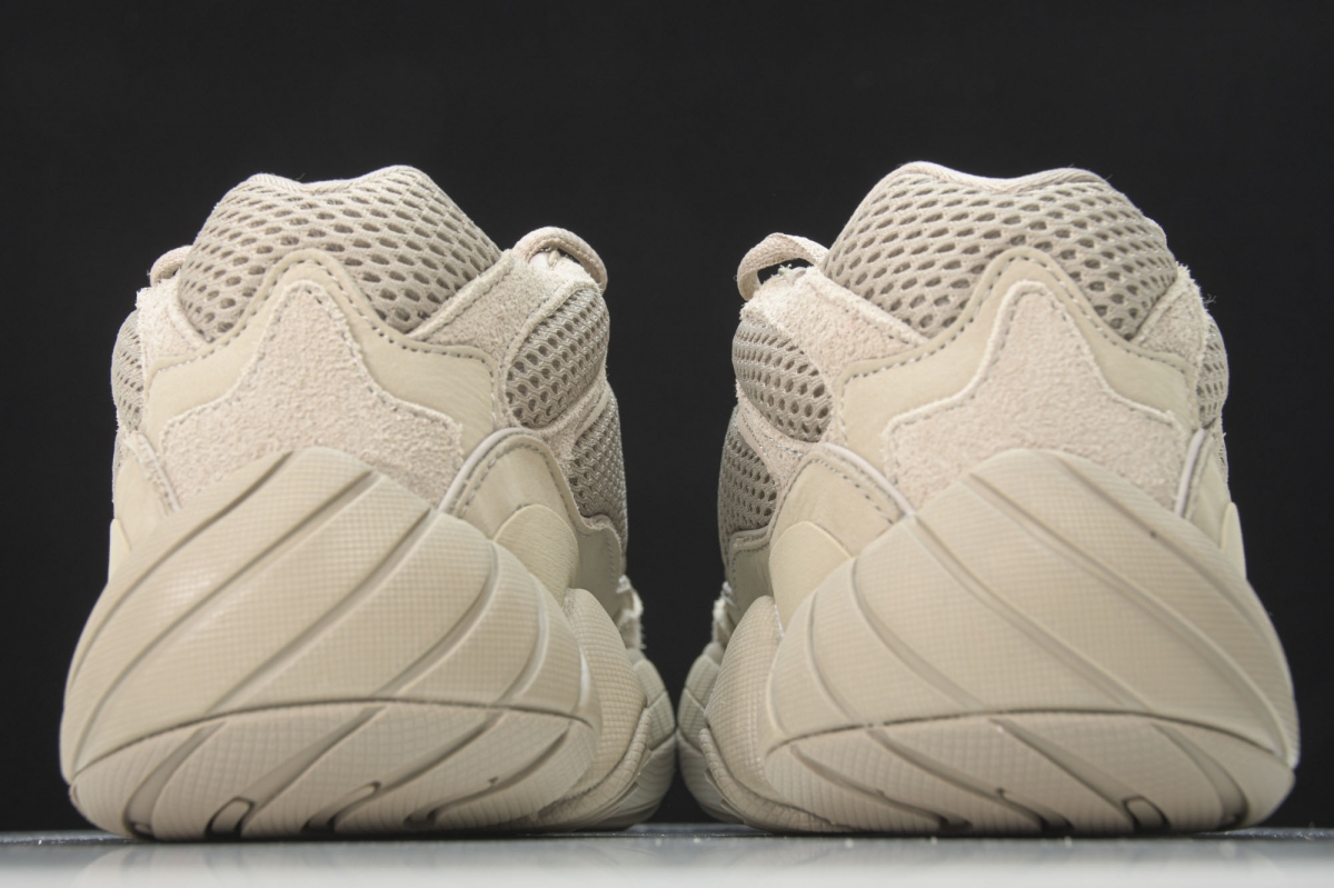 ad*s Y**zy 500 taupe light