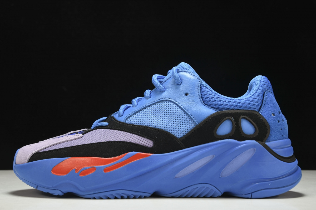 ad*s Y**zy boost 700 hi-res blue