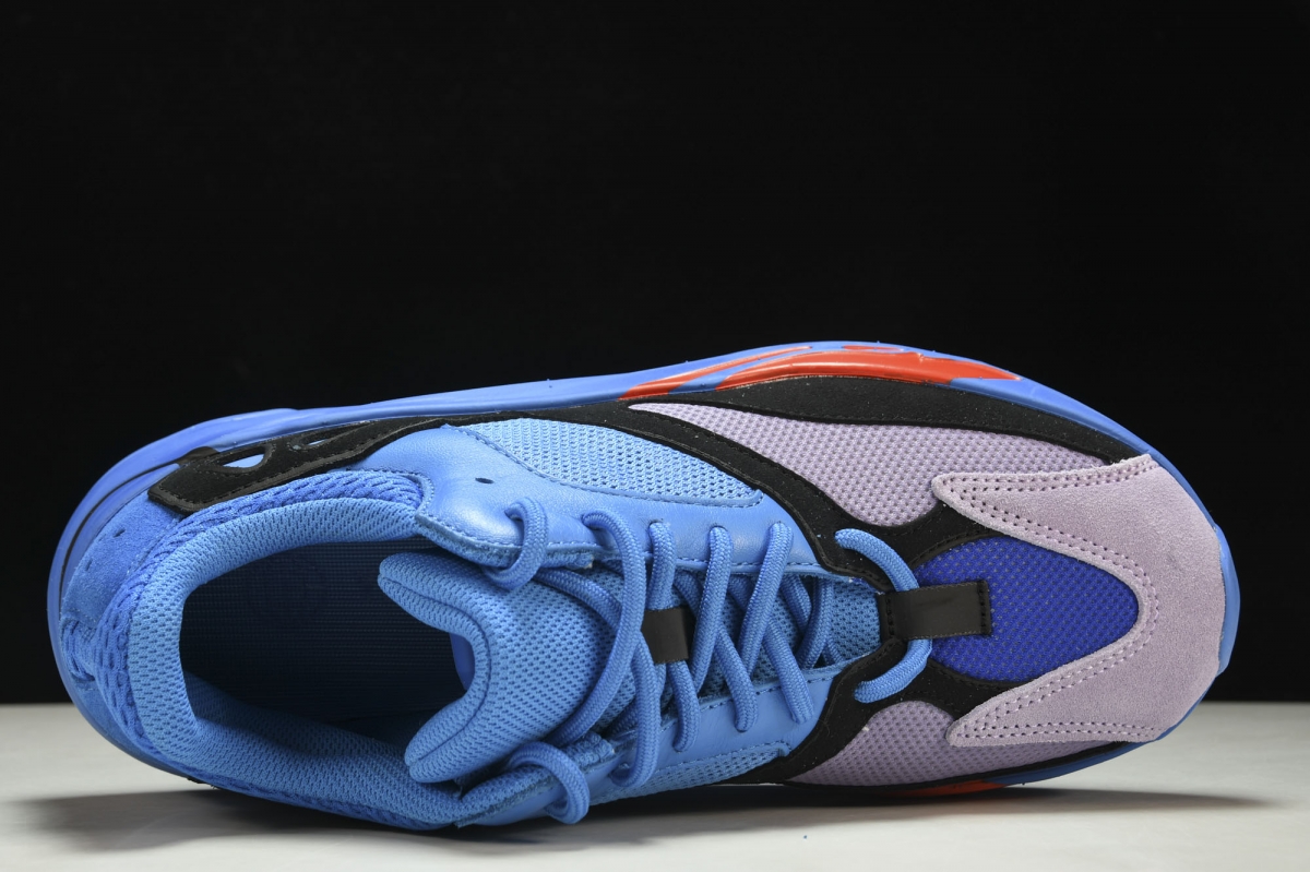 ad*s Y**zy boost 700 hi-res blue